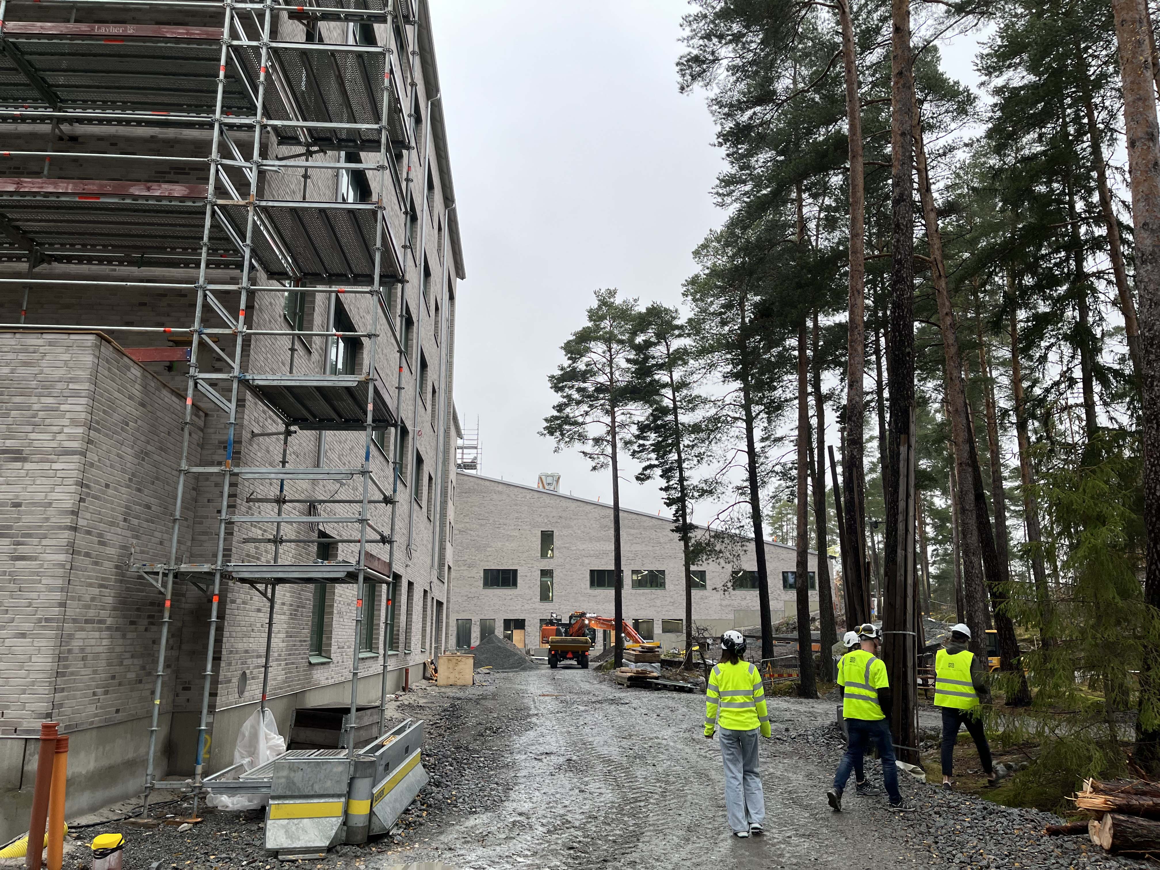 Platsbesök på byggplatsen för nya Gottsundaskolans skolgård