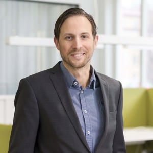 Bild på Skolfastigheters tillförordnade affärsområdeschef projekt Fredrik Ahlgren